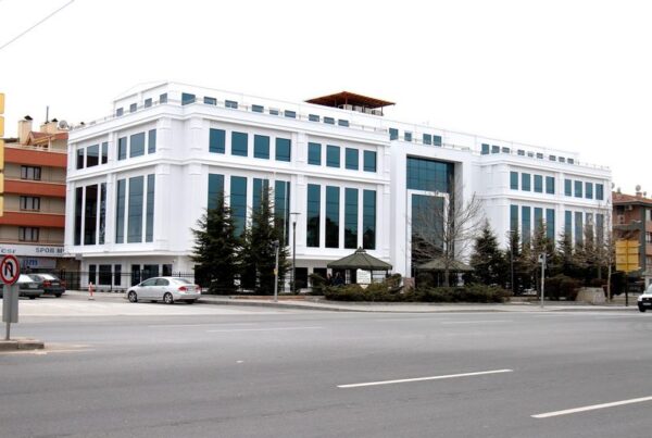 Fiberton Prekast A.Ş. Fernas Genel Müdürlük Otel prekast, gfrc, grc, uhpc cam elyaf takviyeli beton dış cephe kaplama sistemleri-1