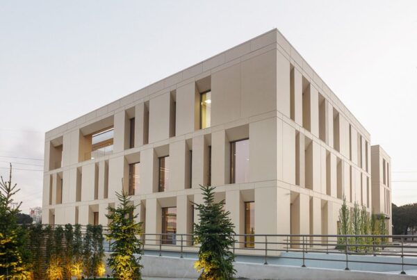 Yüksek standartlarda üretim yapmakta olan FİBERTON A.Ş., TSE ve ISO belgeleriyle çözüm ortağınız olmaya adaydır.